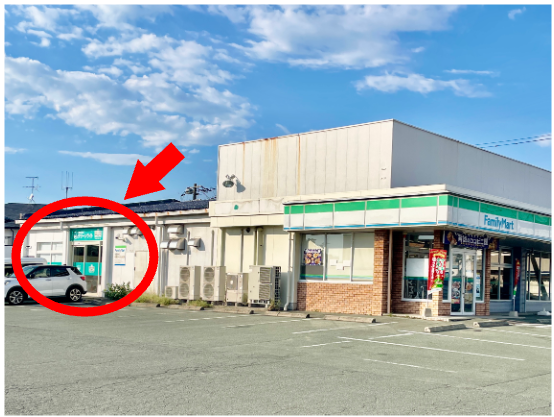 オフィスの場所を指す矢印